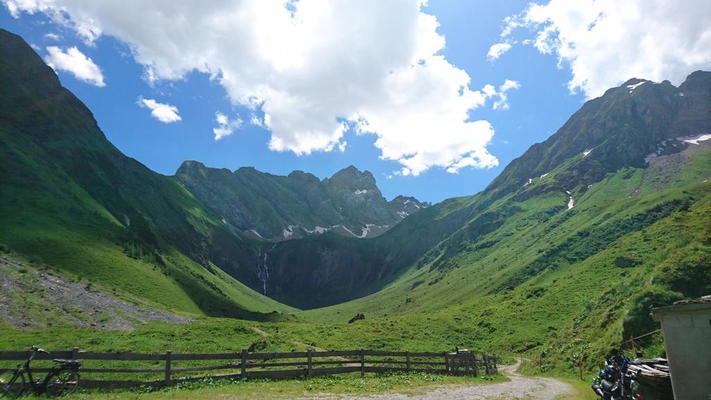 Ferienhaus Lechtaler Alpen Bach  Eksteriør bilde